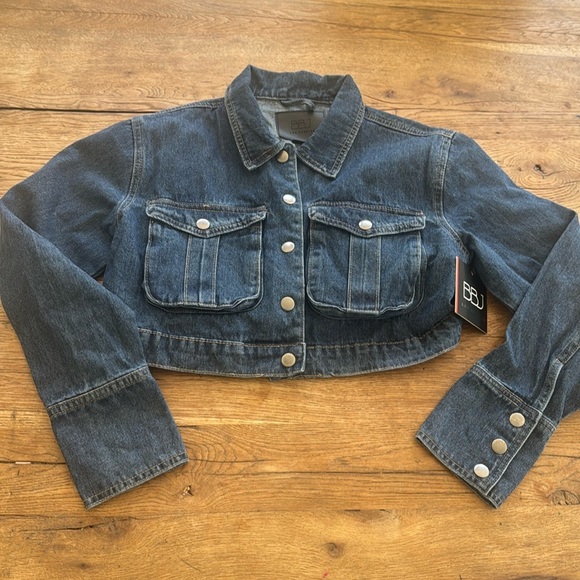 BBJ LOS ANGELES Cropped Denim Jacket✨ - Picture 1 of 6